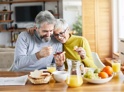 senior couple eating